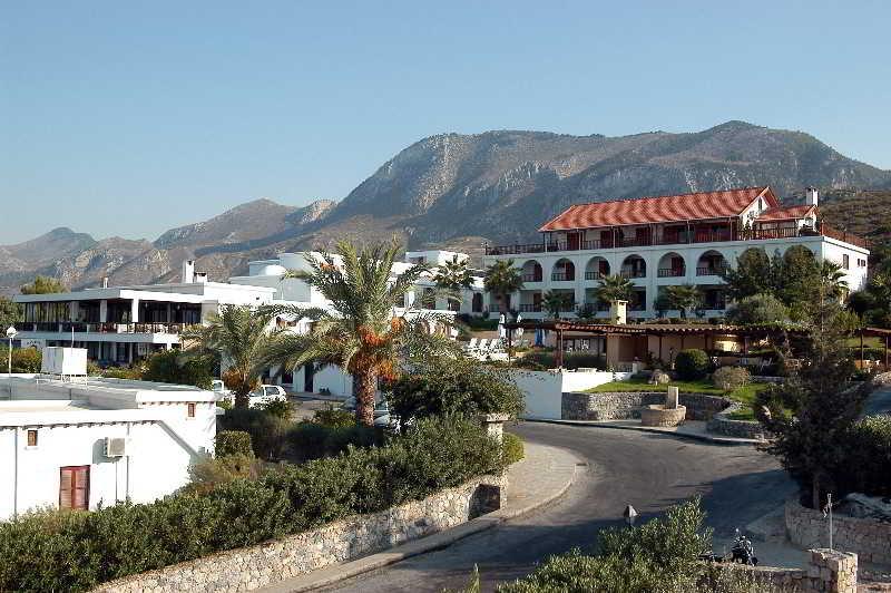 Onar Village Kyrenia  Esterno foto